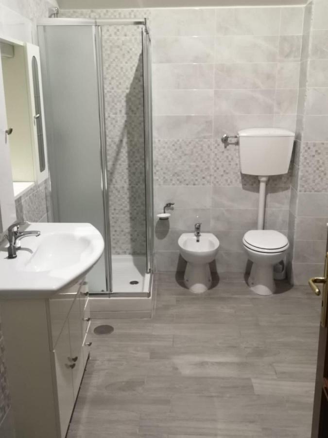 La Casa Di Ade Appartement Napels Buitenkant foto
